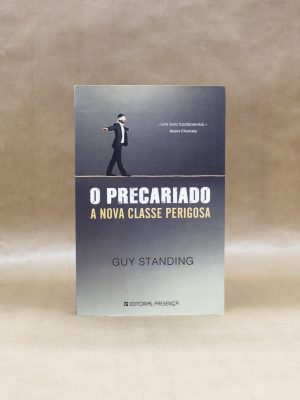 precariado-nova-classe-perigosa-guy-standing-1