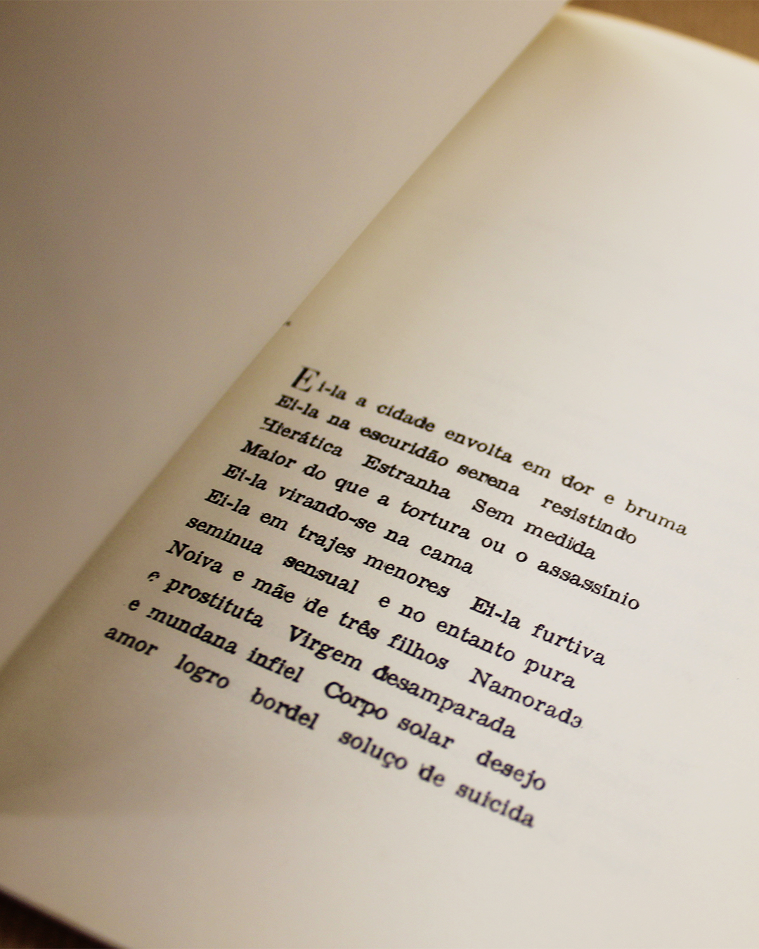 A invenção do amor e outros poemas - Image 3