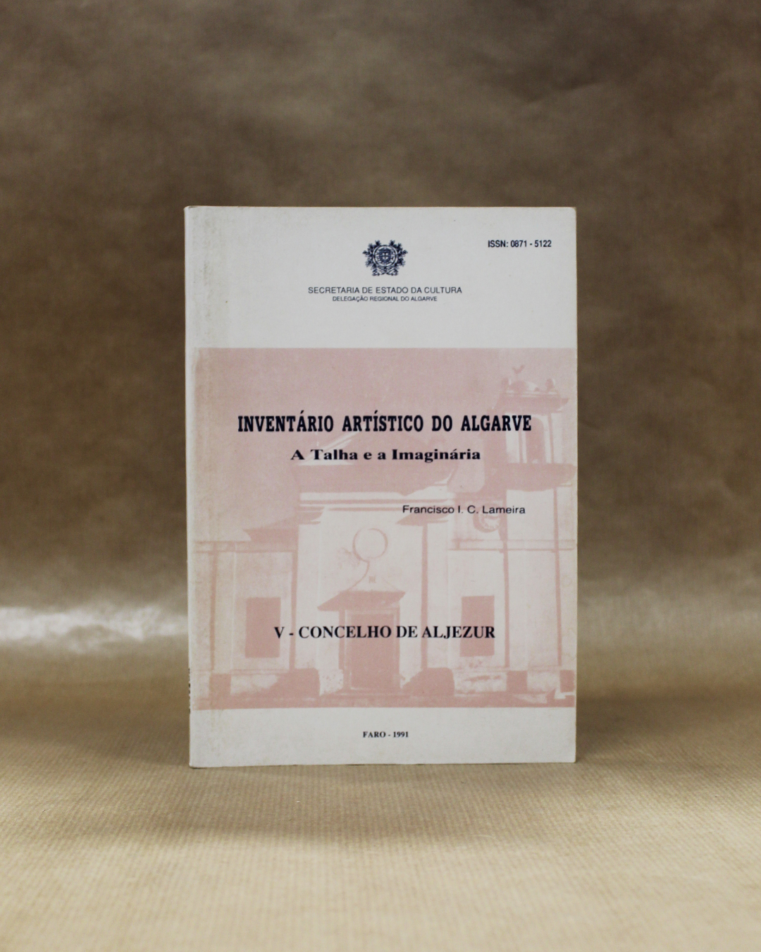 VENDIDO - Inventário Artístico do Algarve - V- Concelho de Aljezur