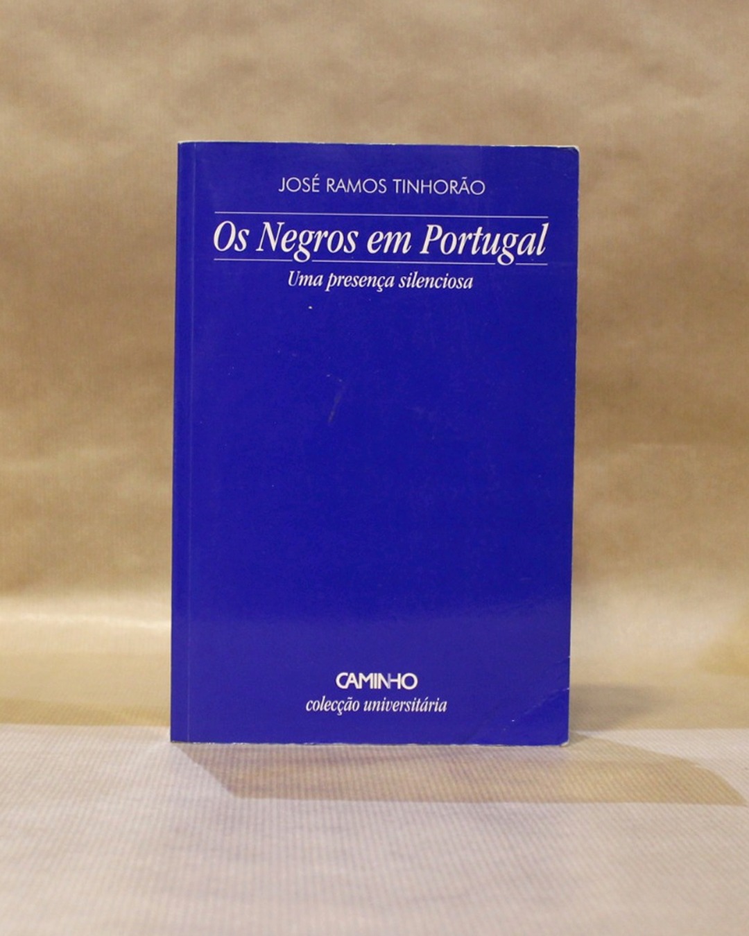 jose-ramos-tinhorao-os-negros-em-portugal-uma-presenca-silenciosa jose-ramos-tinhorao-os-negros-em-portugal-uma-presenca-silenciosa