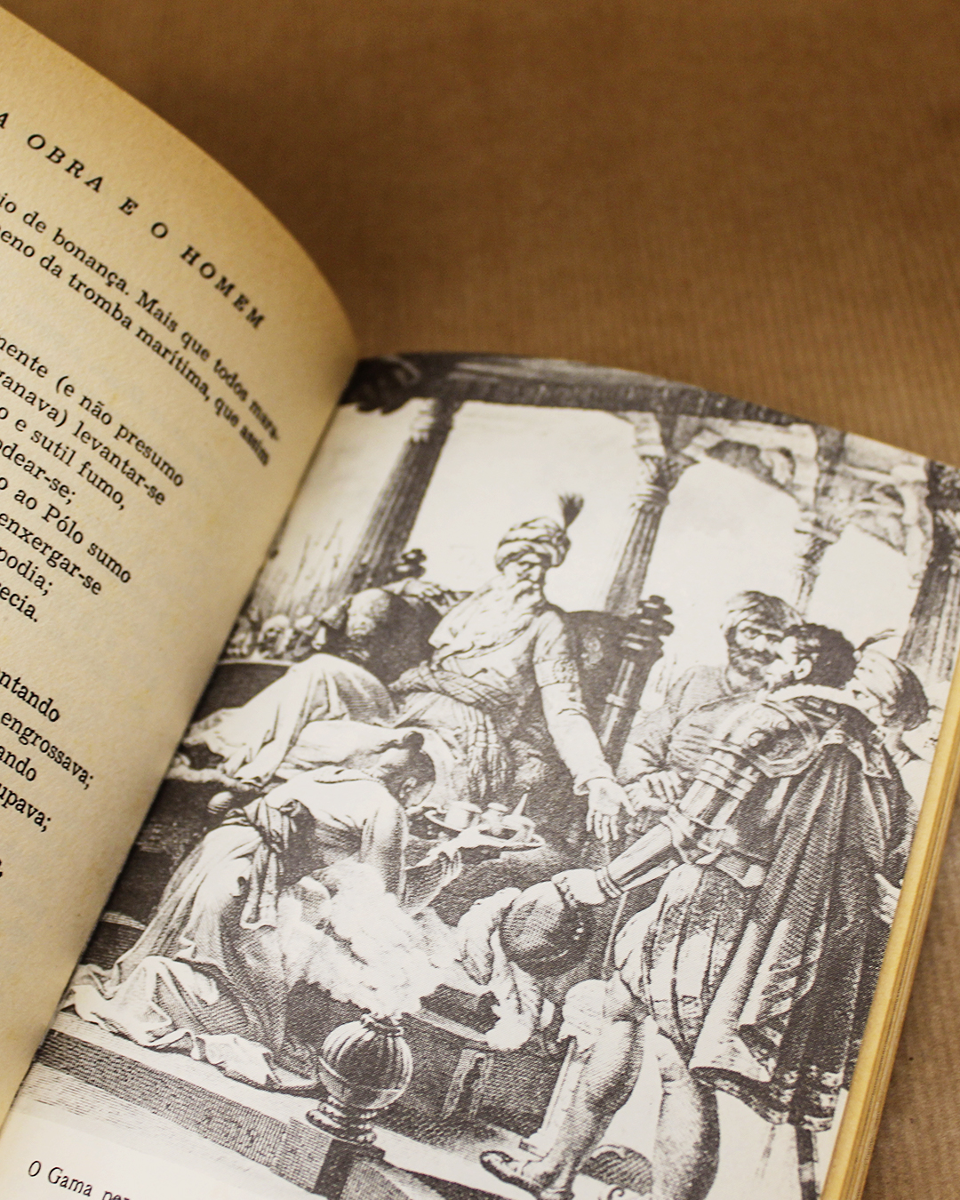 VENDIDO - Luís de Camões por Hernâni Cidade - Image 3